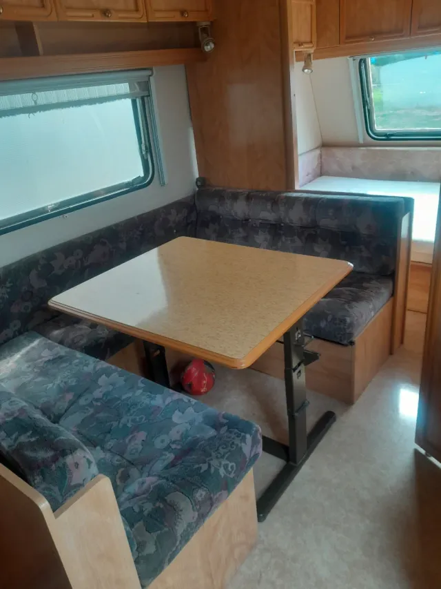 Caravana Sterckeman 750kg con documentación