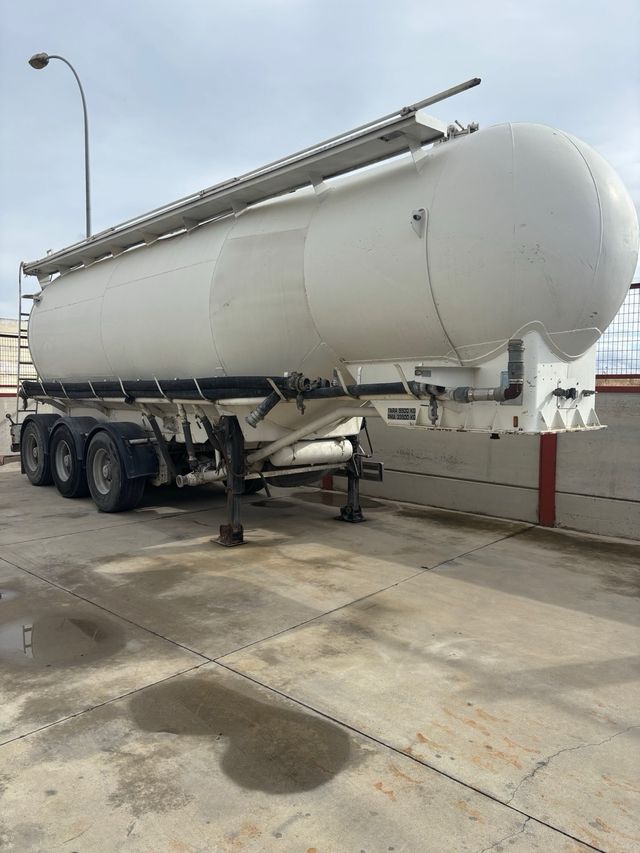 Semirremolque Cisterna Cemento