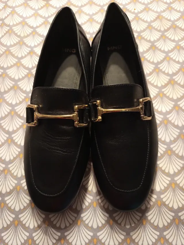 Mocasines Mango T.36 Hebilla Dorada Negros