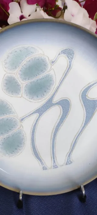 Plato  DENBY azul y blanco.