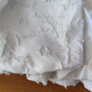 Minifalda ZARA relieve floral Talla L