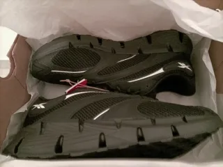 Reebok Scarpe Uomo N.44 Nuove