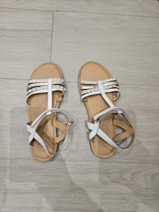 Sandalias niña doradas y blancas