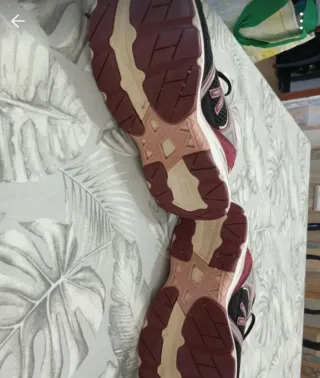 Zapatillas deportivas Kelme negras y rosas