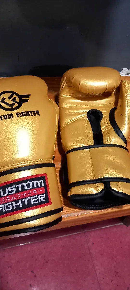 Guantes de Boxeo 14onz. Custom Fighter Dorados