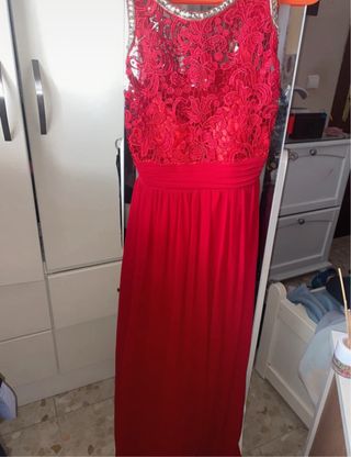 Vestido rojo perlas y encaje