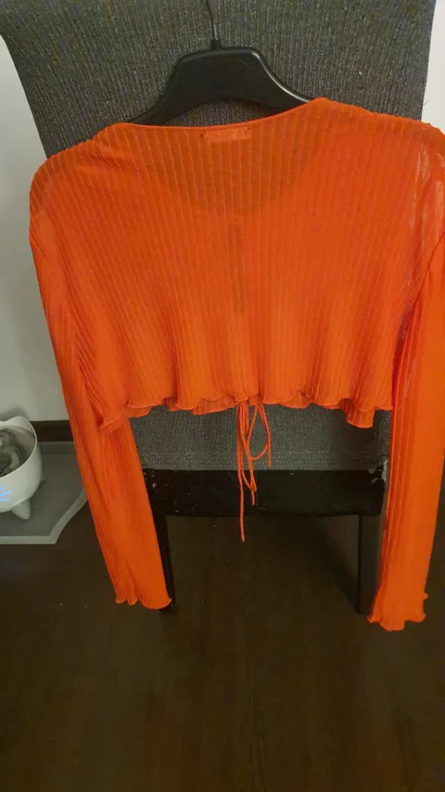 Camiseta Zara manga larga lazo