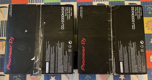 Pioneer DJ CDJ 2000NXS2 (2)