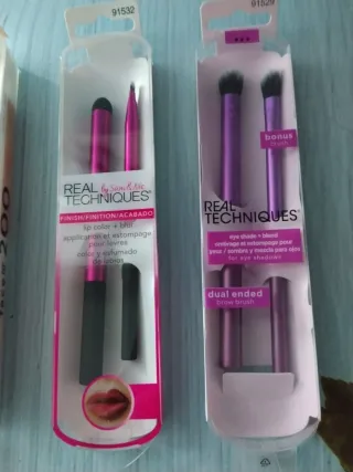 Lote brochas maquillaje Real Techniques