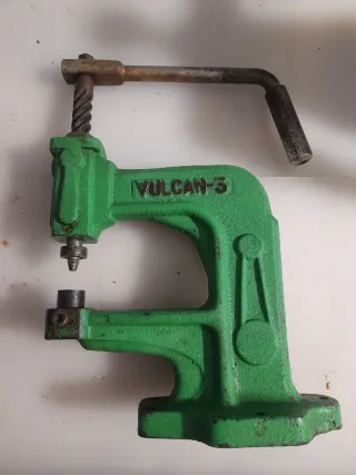 Remachadora VULCAN 3 manual