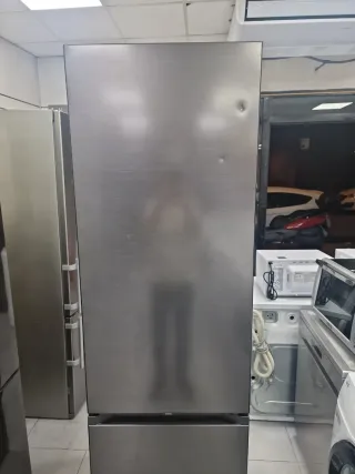 Nevera Samsung 2m ,nueva con tara