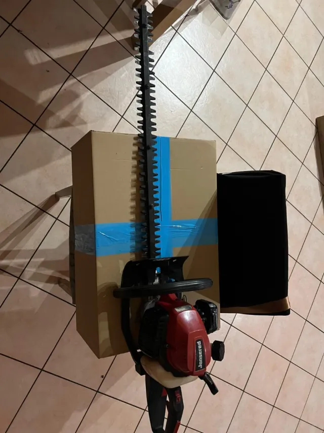 Tagliasiepi Jonsered