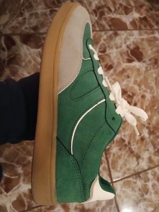 Zapatillas Stradivarius Verde y Gris