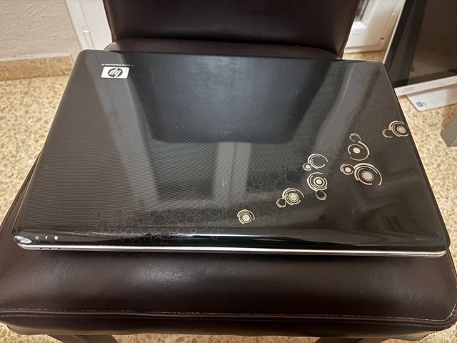 Portátil HP Negro y Plateado