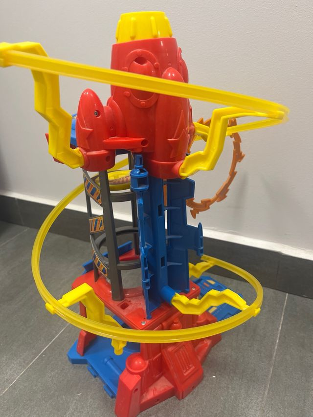 Superthing Training tower  en su embalaje original