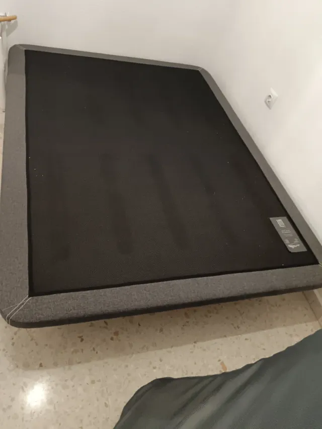 Base Cama Tapizada Gris Oscuro