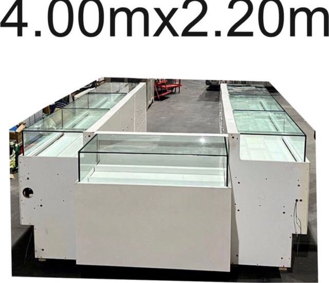 Isleta comercial con cerradura