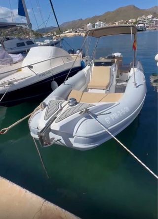 M Semirrígida de lujo