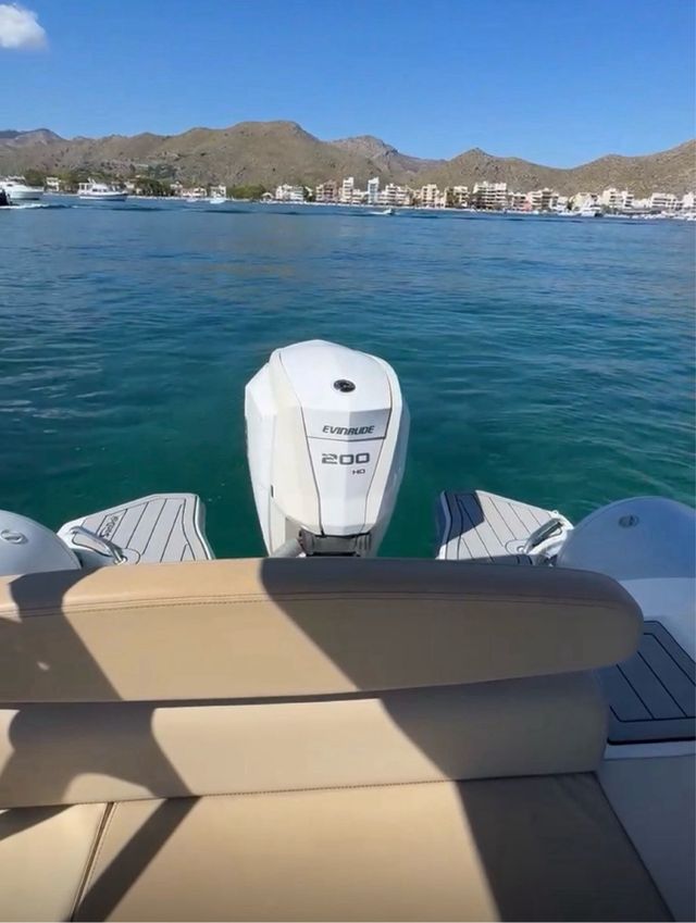 M Semirrígida de lujo