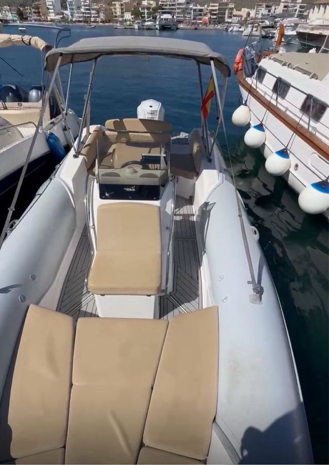 M Semirrígida de lujo