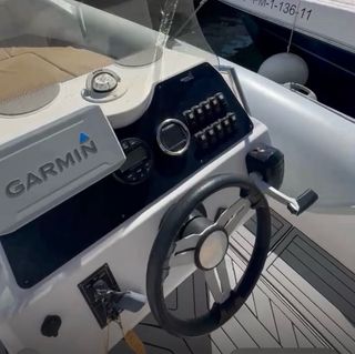 M Semirrígida de lujo