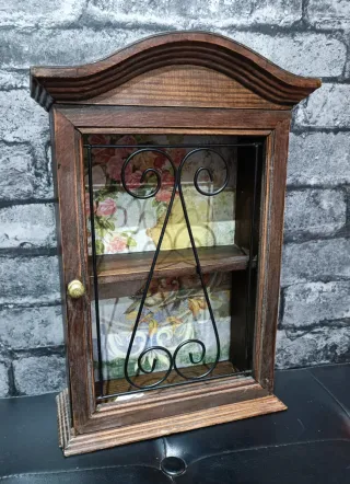 Mueble rústico antiguo