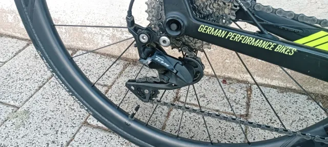 Bicicleta de carretera RAYMON