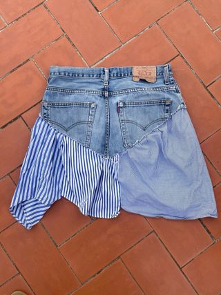 Falda vaquera y camisa a rayas upcycled