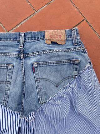 Falda vaquera y camisa a rayas upcycled