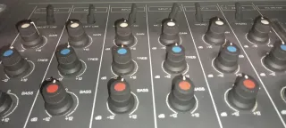 Mesa de mezclas Ecler MAC 60