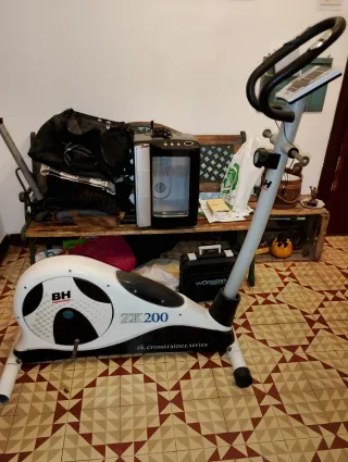 Bicicleta Elíptica BH ZK200 (sin pedales/brazos)