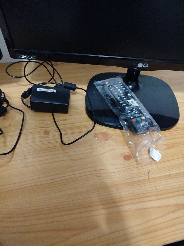 Monitor LG IPS LED 22"