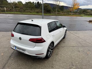 Volkswagen Golf R-LINE TDI 150CV
