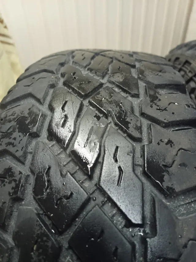 2 Neumáticos 4x4 Cooper discoverer ST máxx pro