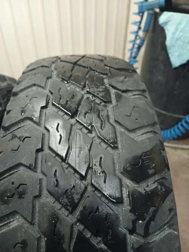 2 Neumáticos 4x4 Cooper discoverer ST máxx pro