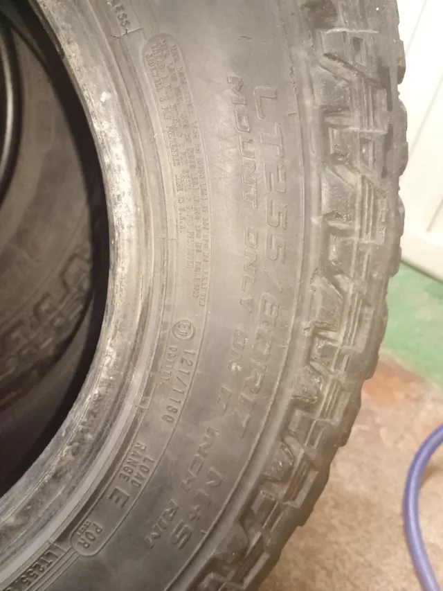 2 Neumáticos 4x4 Cooper discoverer ST máxx pro