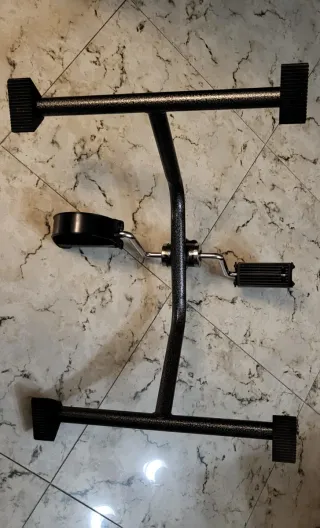 Pedal de ejercicio para brazos y piernas