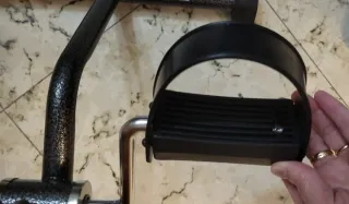 Pedal de ejercicio para brazos y piernas
