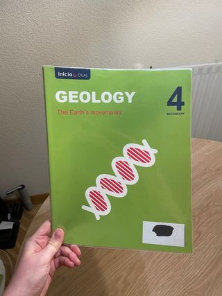 Inicia Biology & Geology 4.º ESO. Student's Boo...