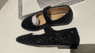 Merceditas niña negras brillantes talla 30