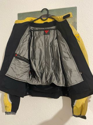 Chaqueta Moto Dainese Negra y Amarilla