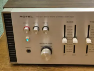 Rotel RA-611 Amplificador Estéreo