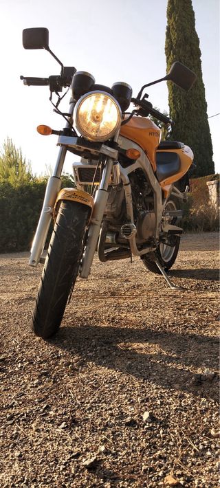 Hyosung Comet 125cc Amarilla 2008