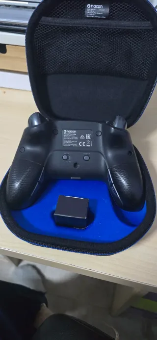 Mando Nacon revolution pro controller 2