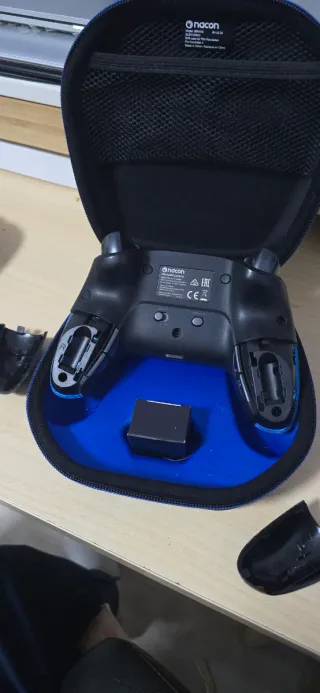 Mando Nacon revolution pro controller 2