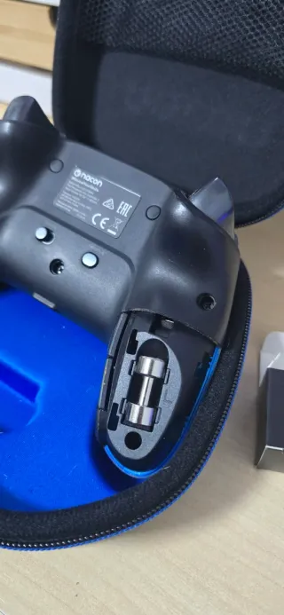 Mando Nacon revolution pro controller 2