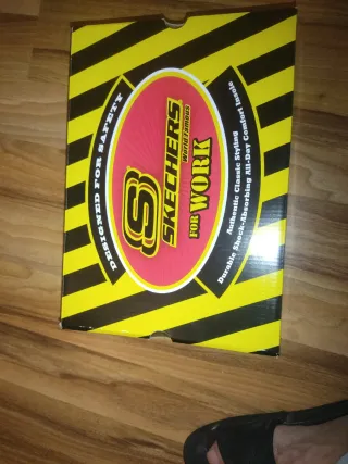 Zapatillas Skechers Negras y Grises