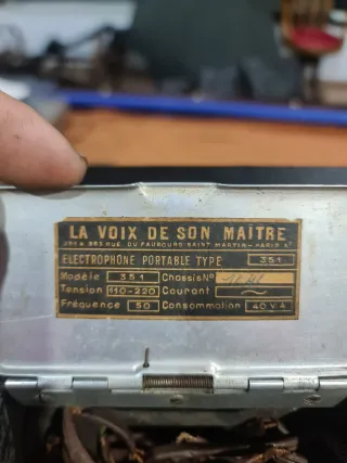 Giradischi vintage nero e beige