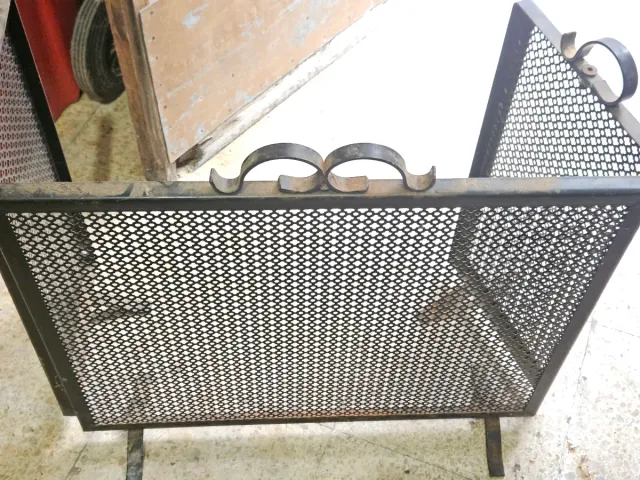 Protector chimenea metal negro