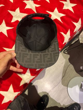 Gorra Fendi Negra FF